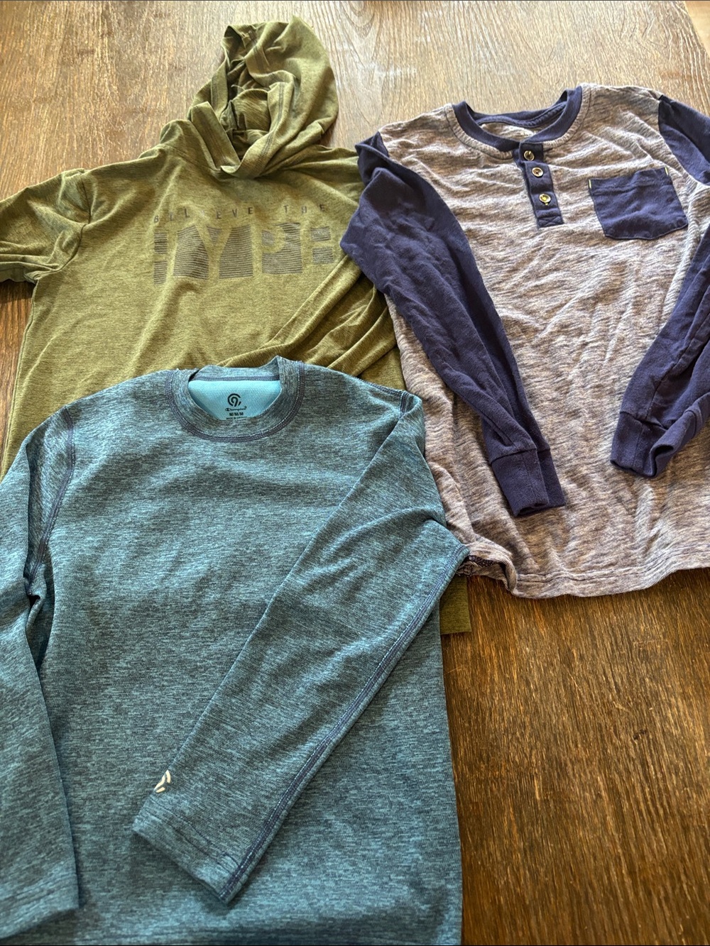 Kids long sleeve shirt lot (M)